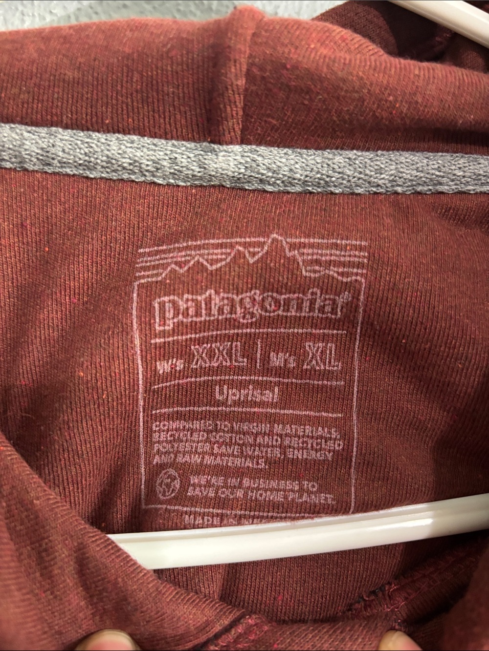 Patagonia Rust Red Hooded Pullover Sweatshirt - Picture 4 of 5